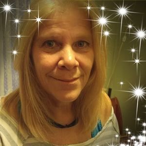 Meet your Posher, Debbie